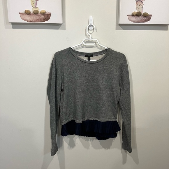🌺 JCrew grey sweater top - Picture 1 of 7